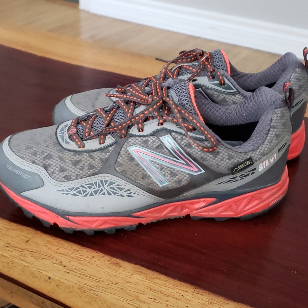 New Balance gortex runners